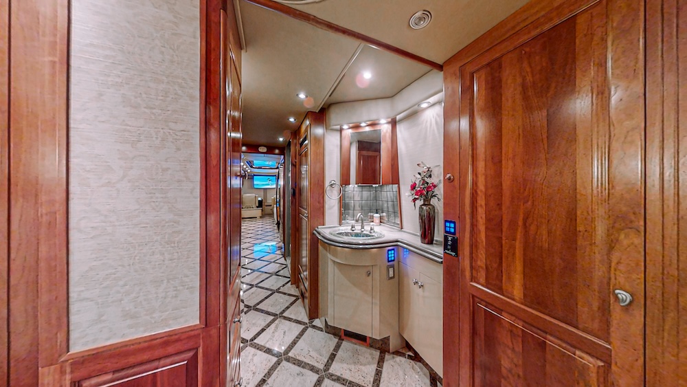2006 Prevost Royale XLII For Sale